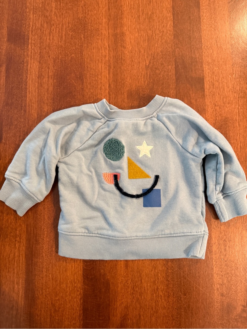Hanna Andersson Light Blue Sweatshirt with Multicolor Geometric Appliques